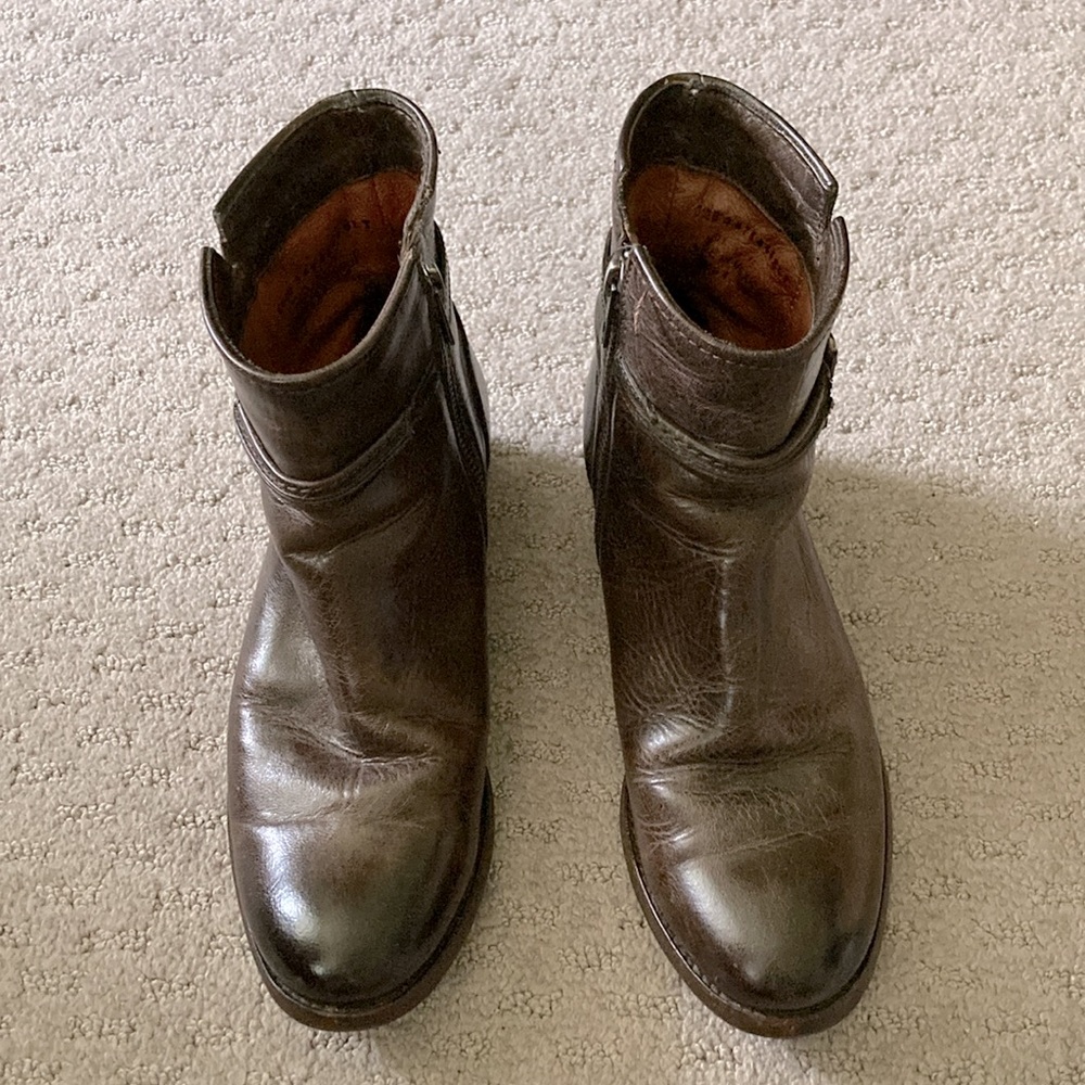 FRYE Melissa Seam Short Boots, Sz 6.5 (Vibram re-soled.) - Picture 2 of 12